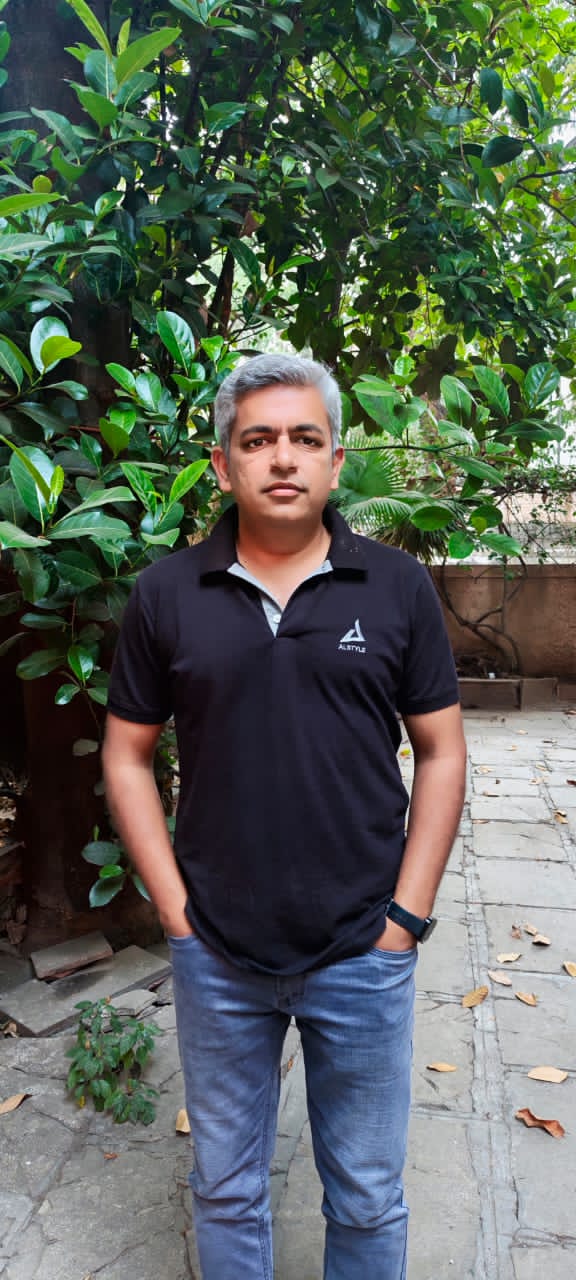 Dr. Amit Mane